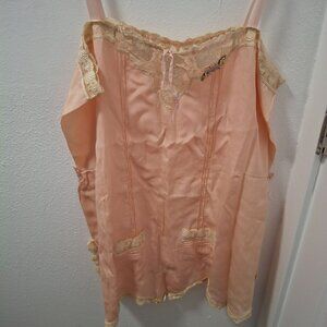 Vintage Peach Silk Crepe & Lace Step in Romper Floral Embroidery Cream Pockets